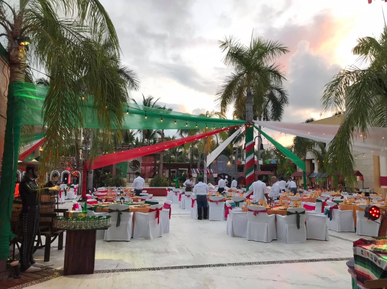 Setup for Mexican night excellence playa mujeres