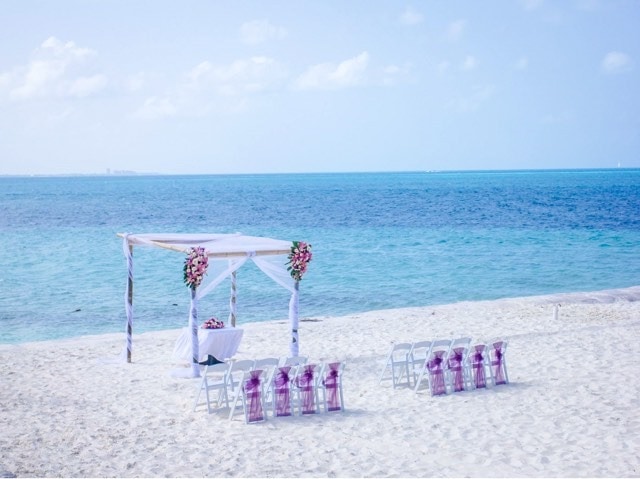 reasons to have a destination wedding