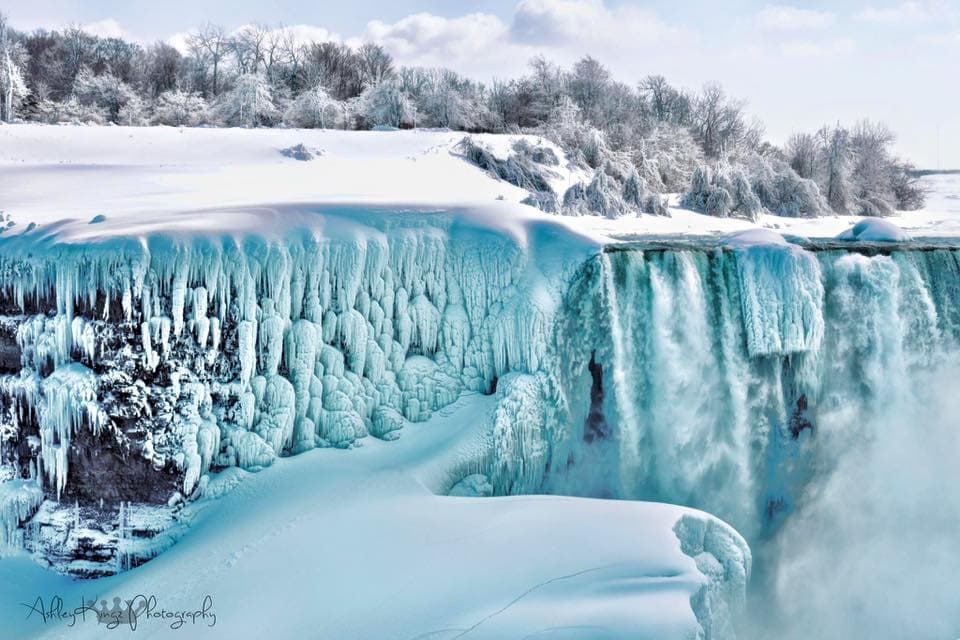 Niagara Falls Frozen