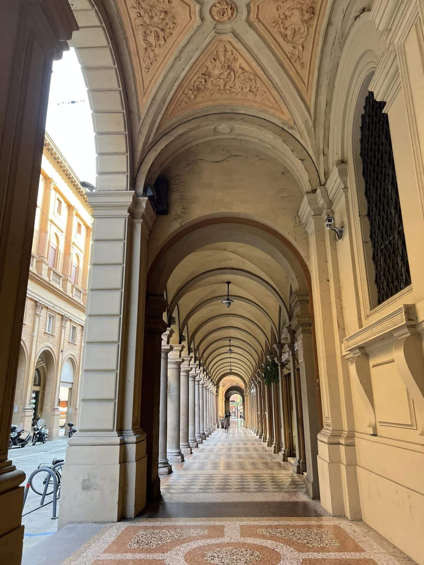 porticos in bologna