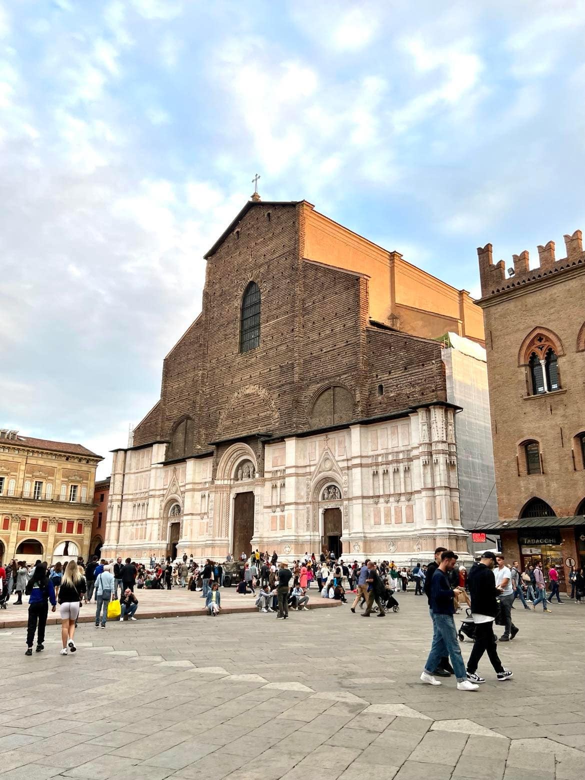 san petronio church bologna